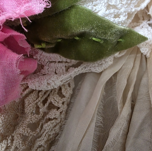 EASTER JABOT💐 SPRING💐 OVERLAY NWT OOAK - Picture 6 of 11